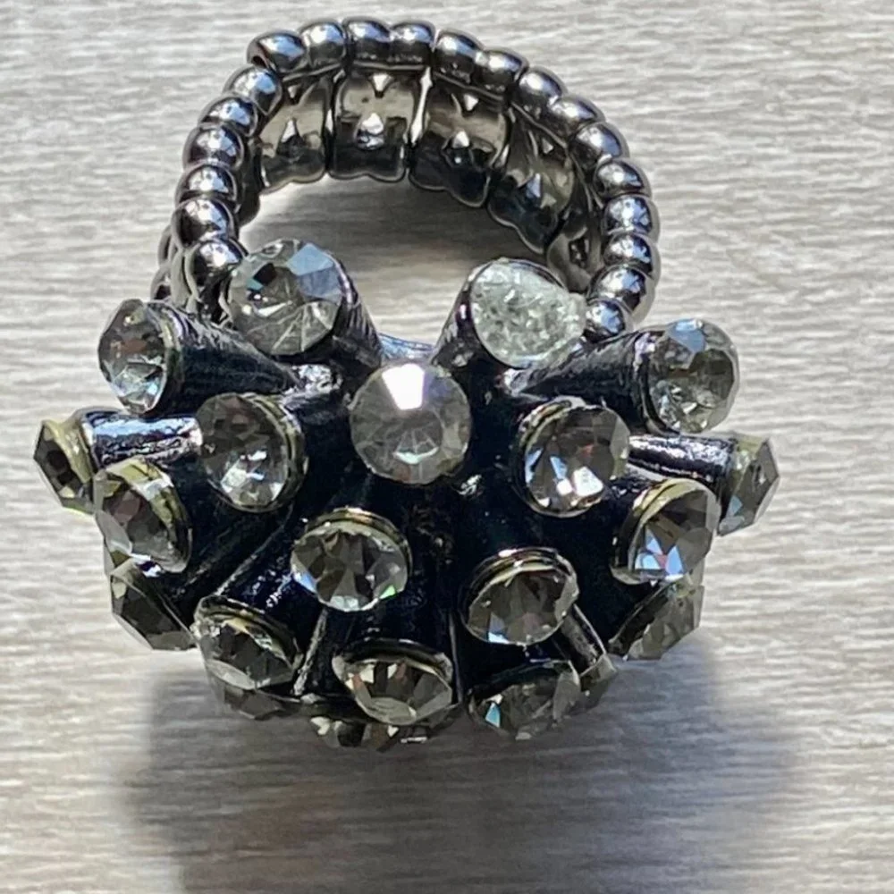 🟣 (2/$20) - Gorgeous Black tone with gems Statement Stretch Ring - One Size